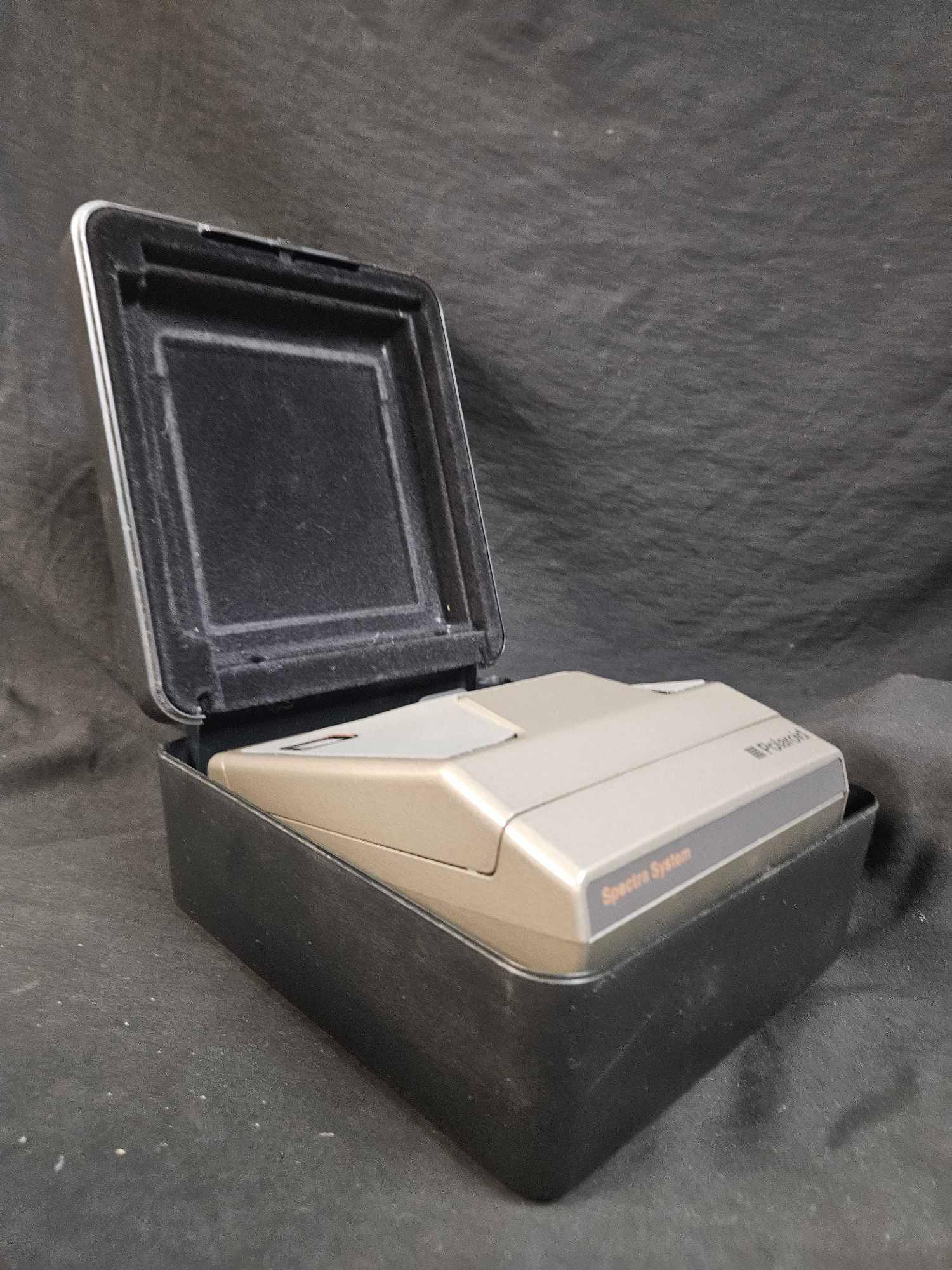 VINTAGE POLAROID SPECTRA SYSTEM CAMERA IN CASE