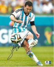 Lionel Messi Argentina Autographed 8x10 Photo GA coa