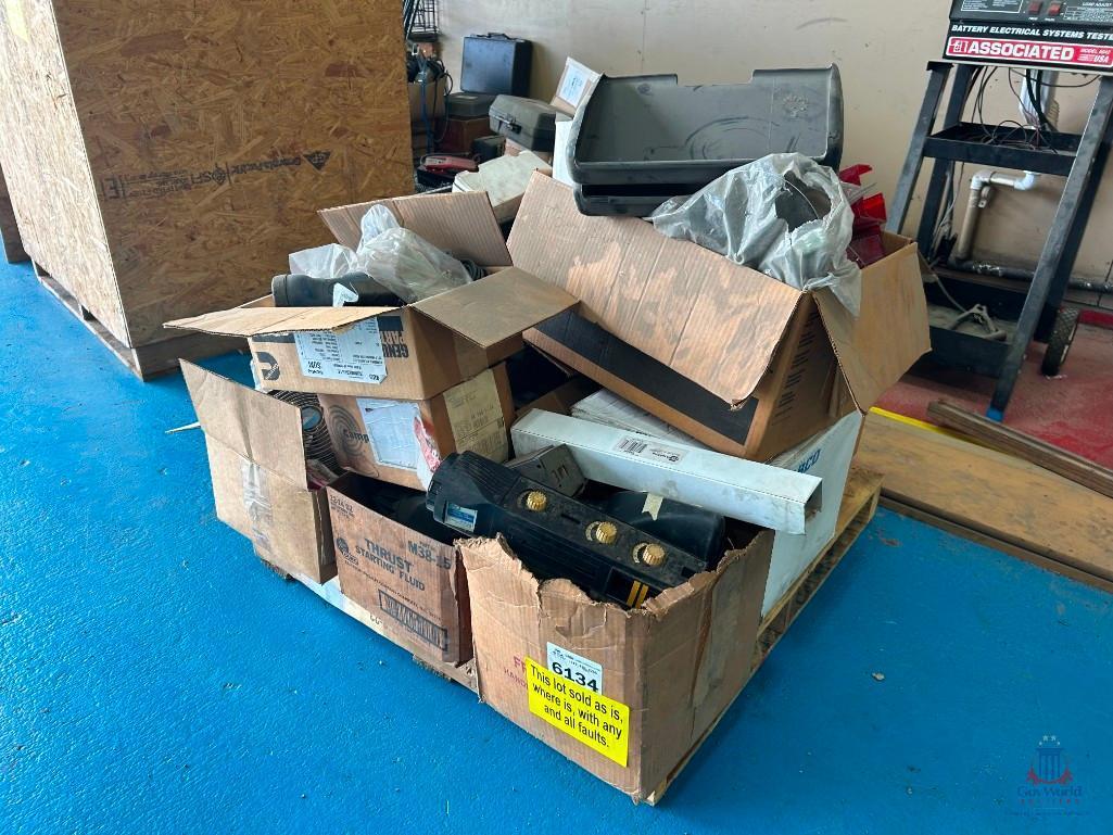 LOT CONSISTING OF MISC. PARTS