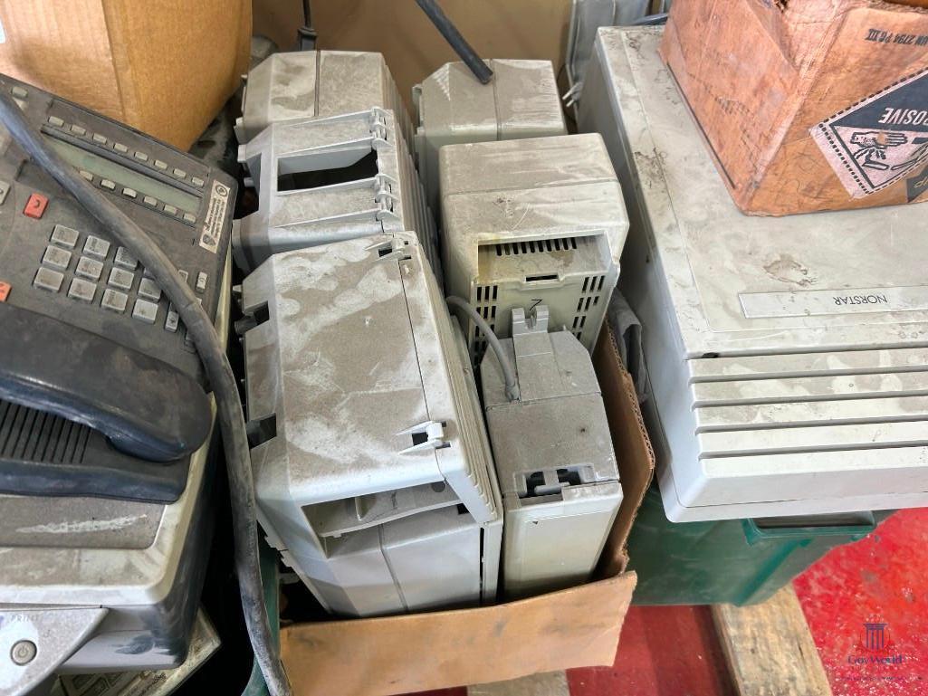 LOT CONSISTING OF ELECTRONICS