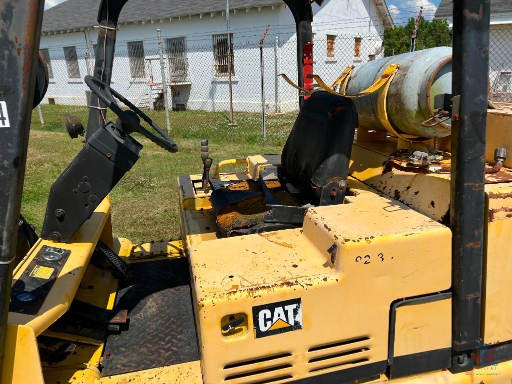 CATERPILLAR T100D FORKLIFT, SN-5MB02610