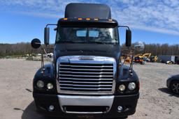 2004 Freightliner Truck Tractor