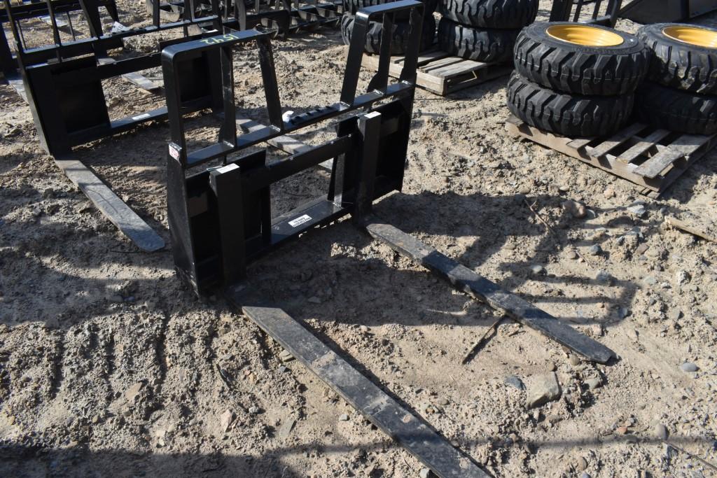 Kivel Quick Attach 48" Walk Through Pallet Forks