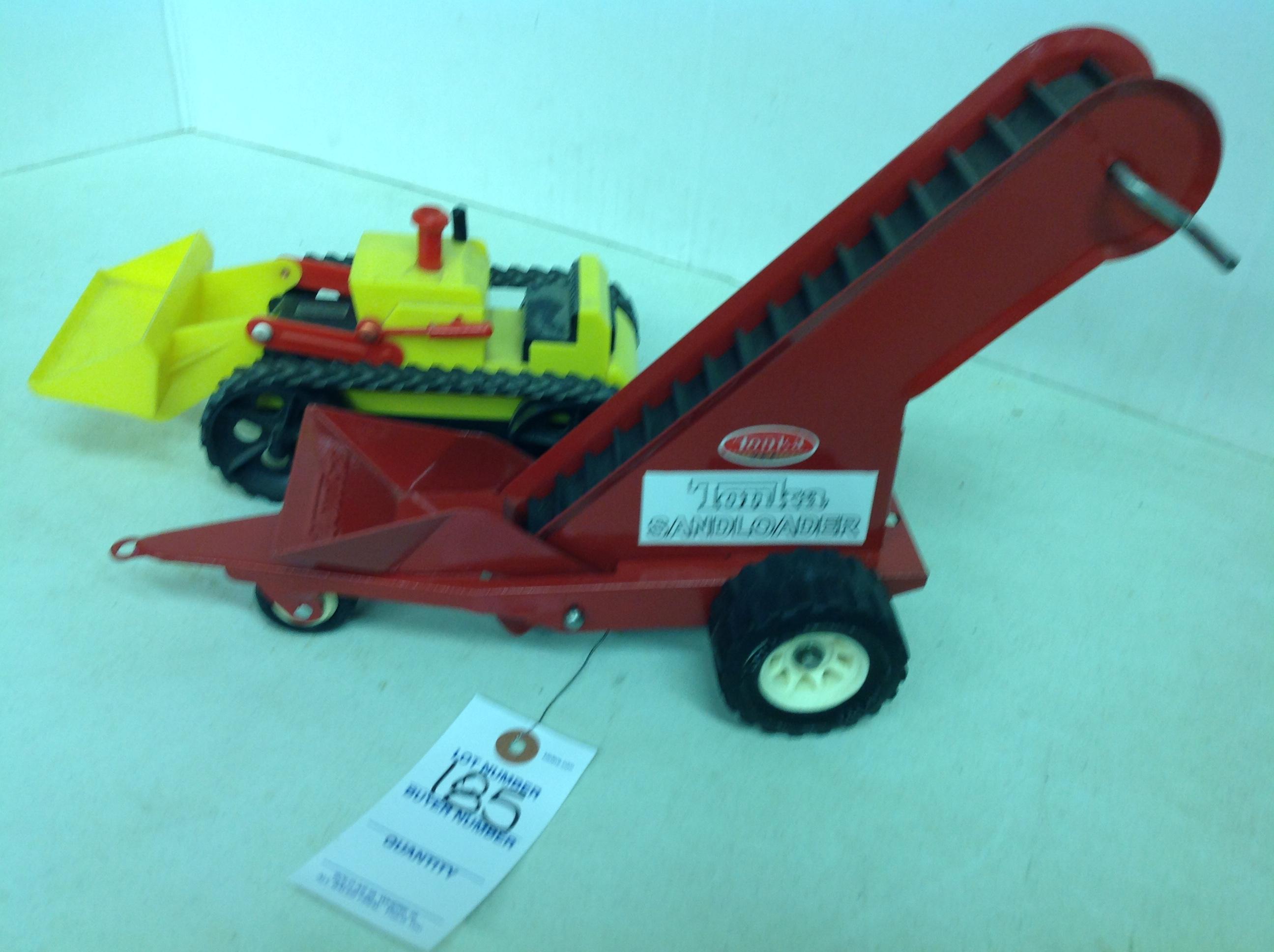 Tonka Sand loader w/plastic bull dozer loader