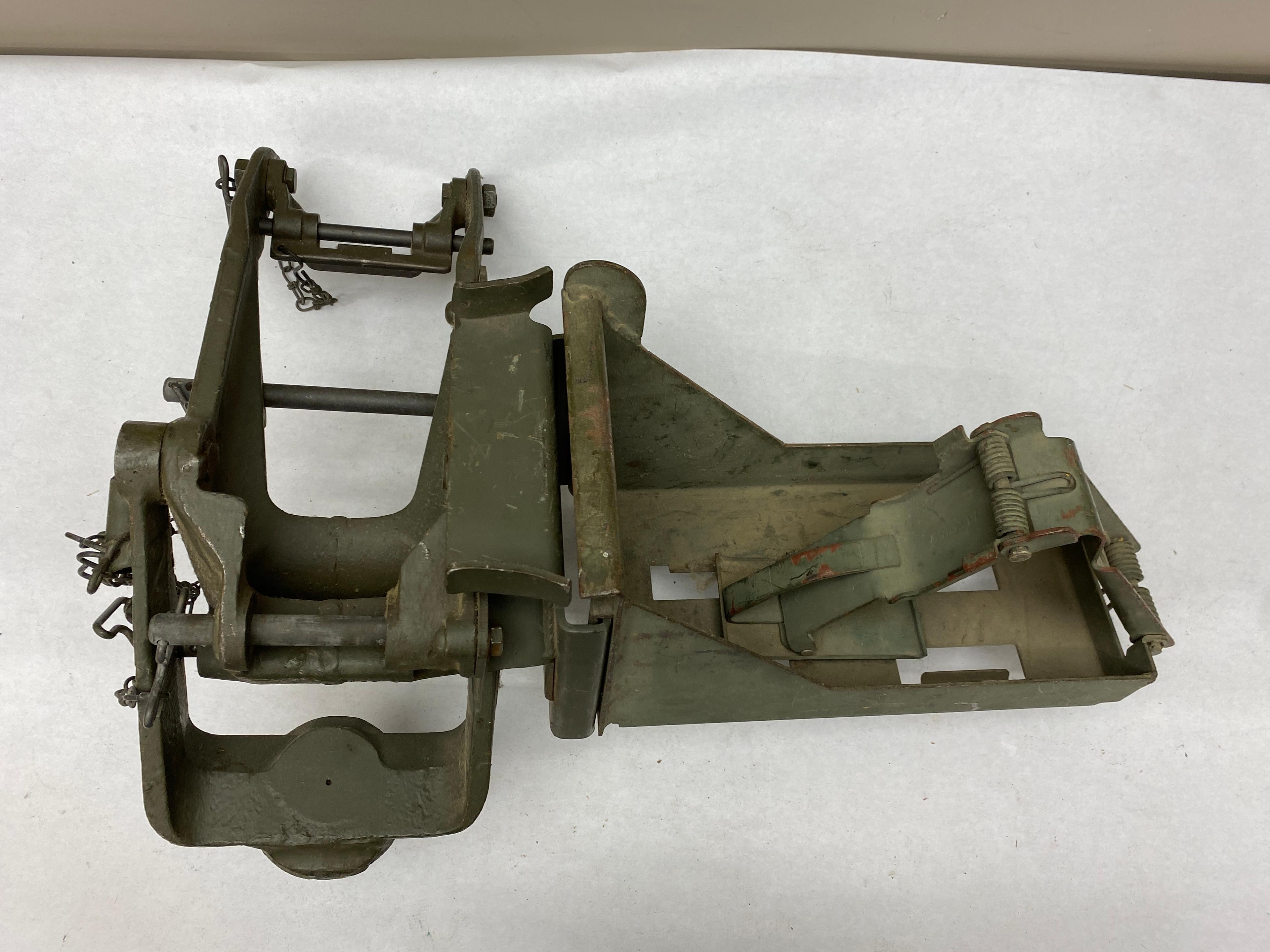 U.S. .30/.50 BROWNING MACHINE GUN CRADLE