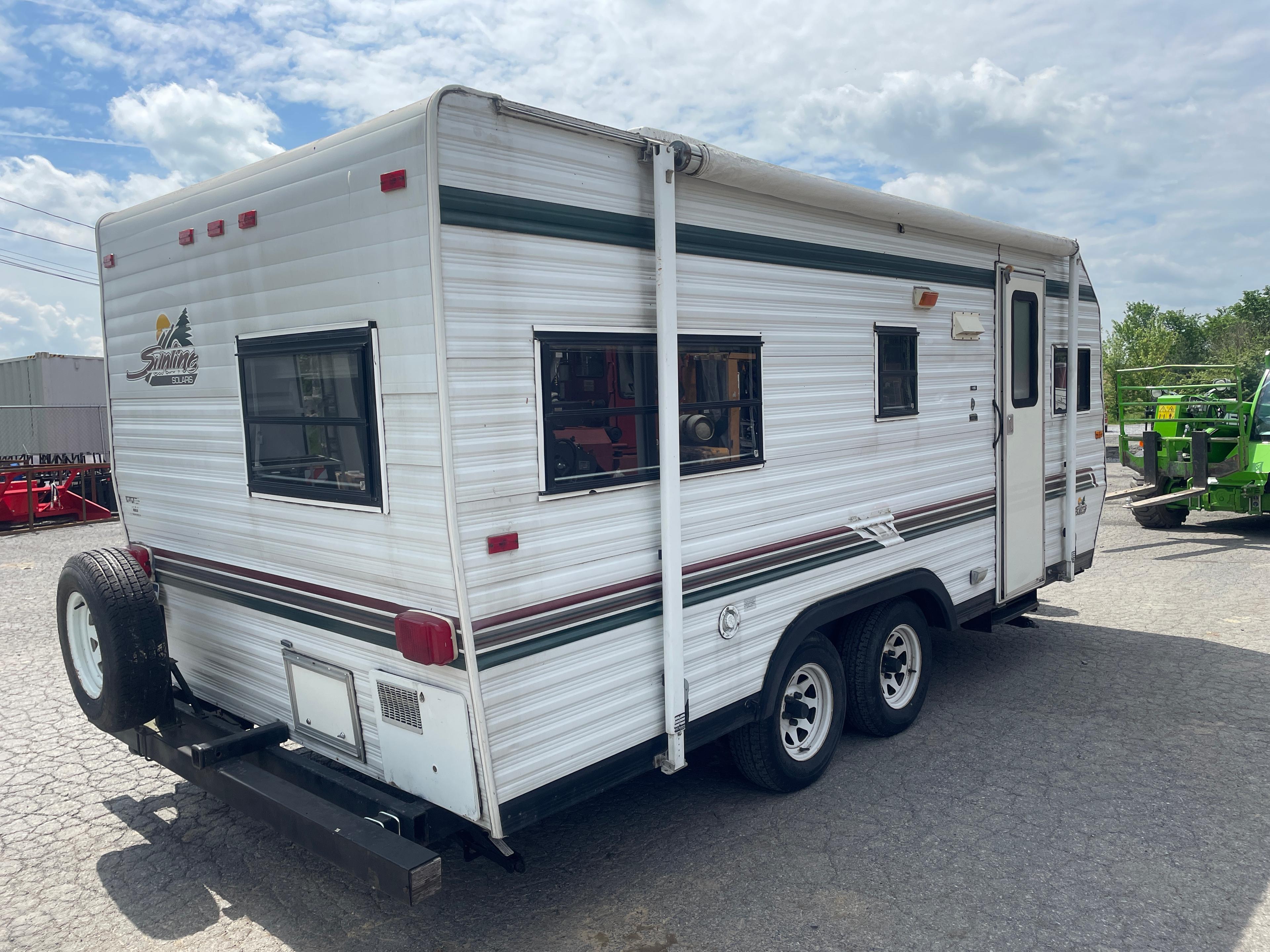 1996 Sunline Solaris 17' Bumper Pull Camper