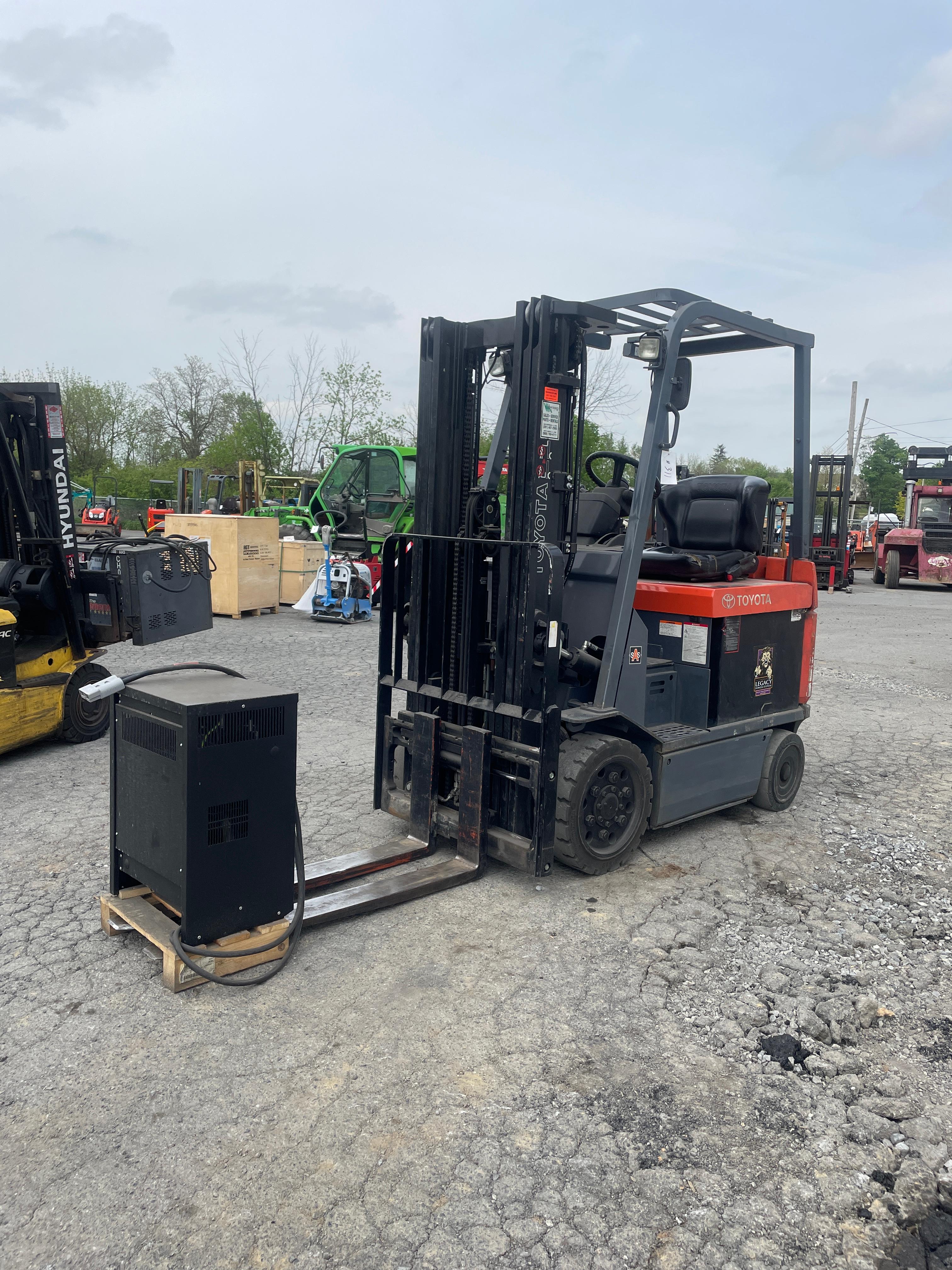 Toyota 5,000 IB Electric Forklift