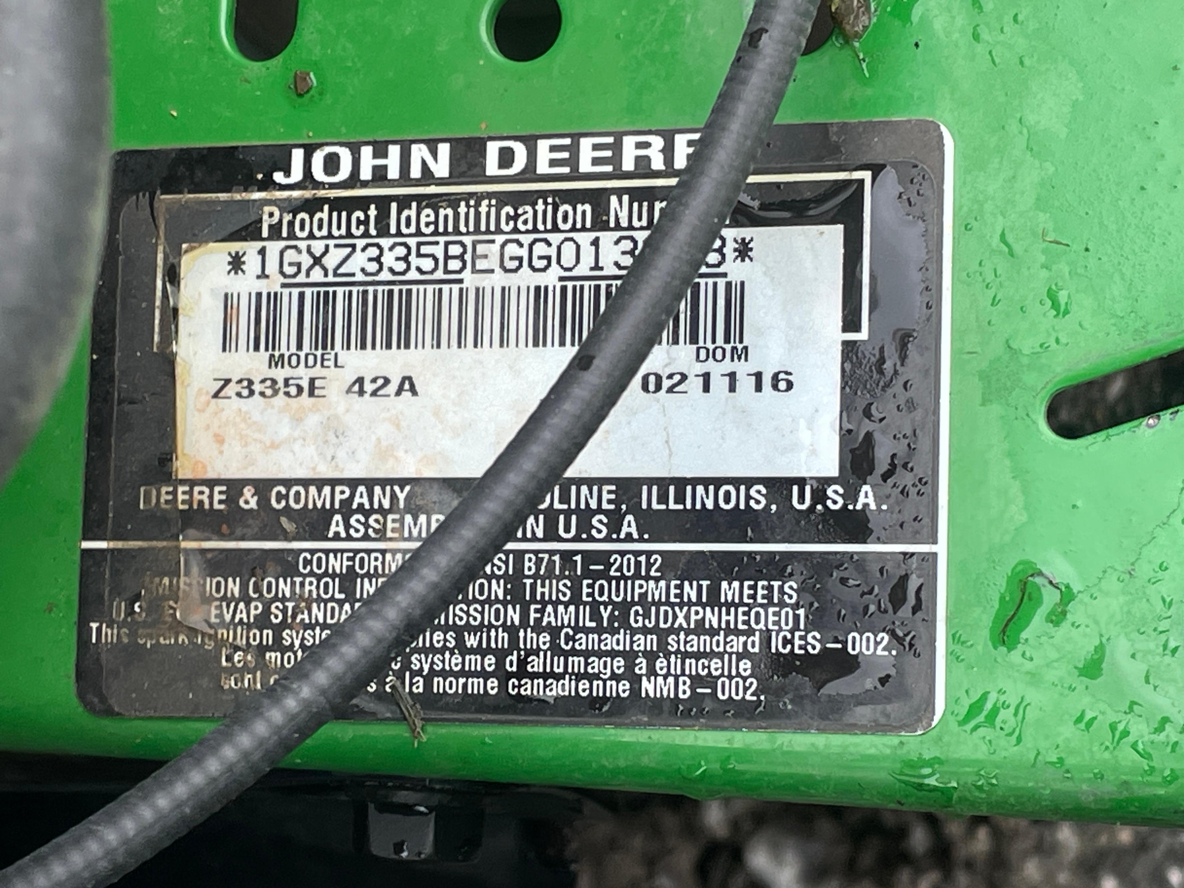 John Deere Z335E 42" Zero Turn Riding Mower