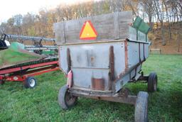 Galvanized flare box (130 bushels) on 6-ton running gear with hydraulic hoist, good floor