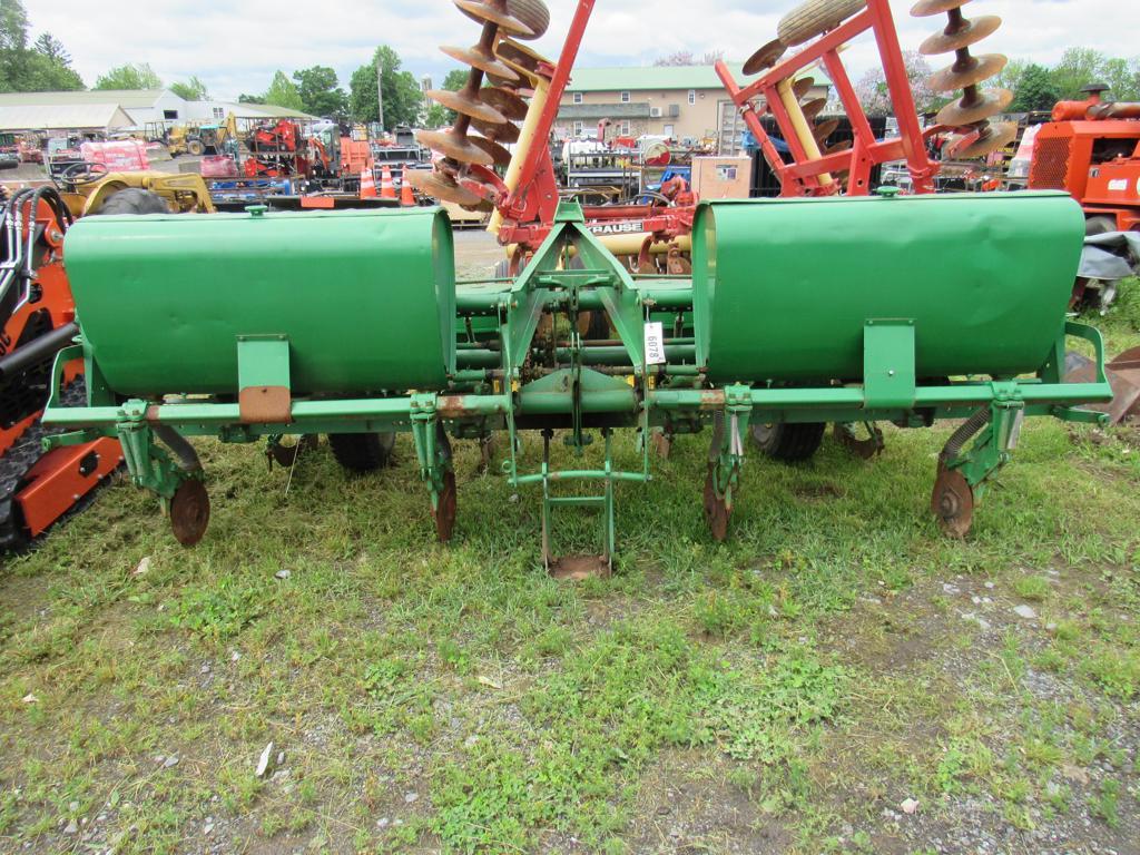 JD 94 4R Corn Planter