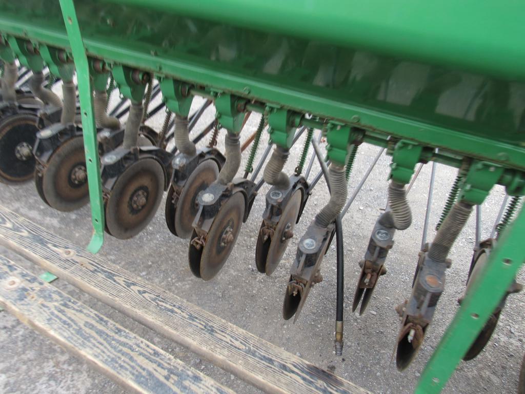 JD 8200 Grain Drill