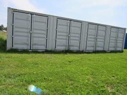 40' Container 8' W x 9'6"  H