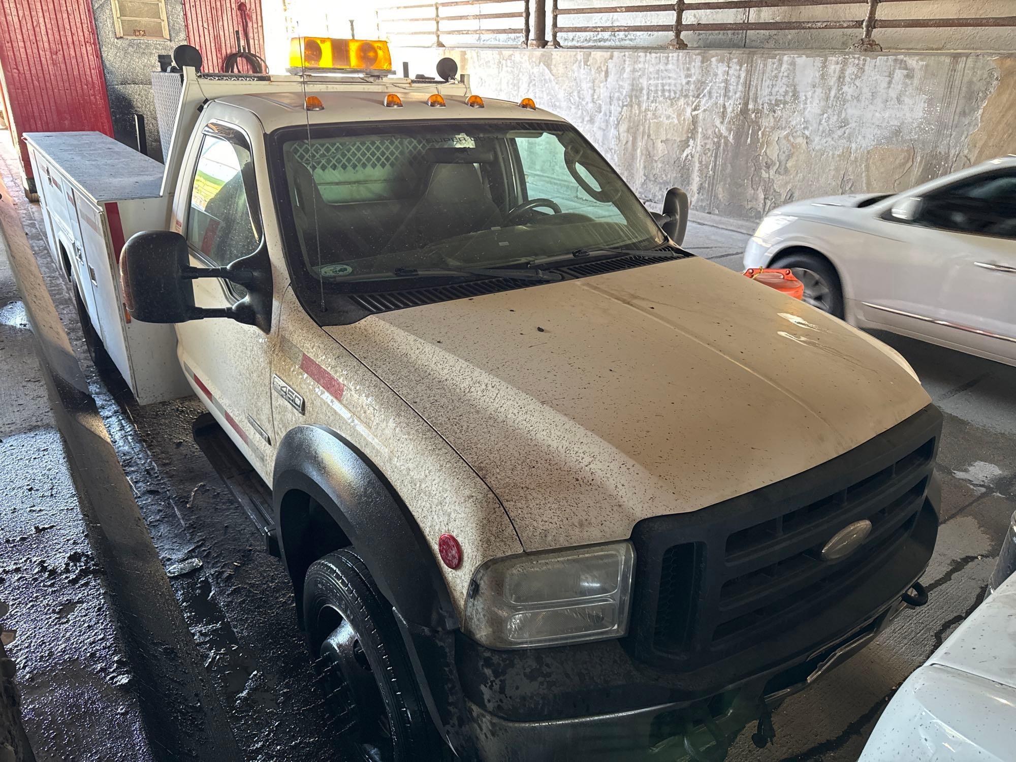 2006 Ford F-450 Diesel Service Truck (located offsite-please read full description)