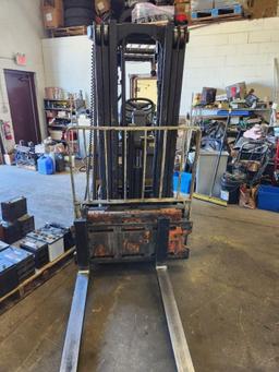 1999 Yale ERC 50 Electric Forklift (located off-site, please read description)