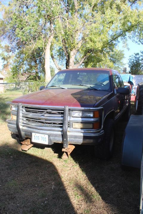 1998 Chevy Silverado 1500 Ex. Cab PU w/ Auto Trans., 4WD