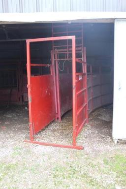 Linn Cattle Working Chute w/Manual/Automatic Headgate w/Alley & Load Chute