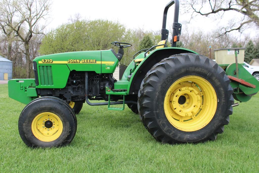 JD 5310 2WD Tractor w/Open Station