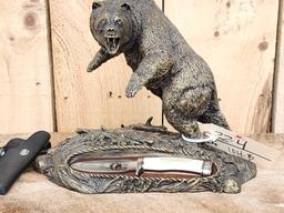 Friends Of The NRA 2005 Knife Of The Year With Grizzly Bear Sculpture