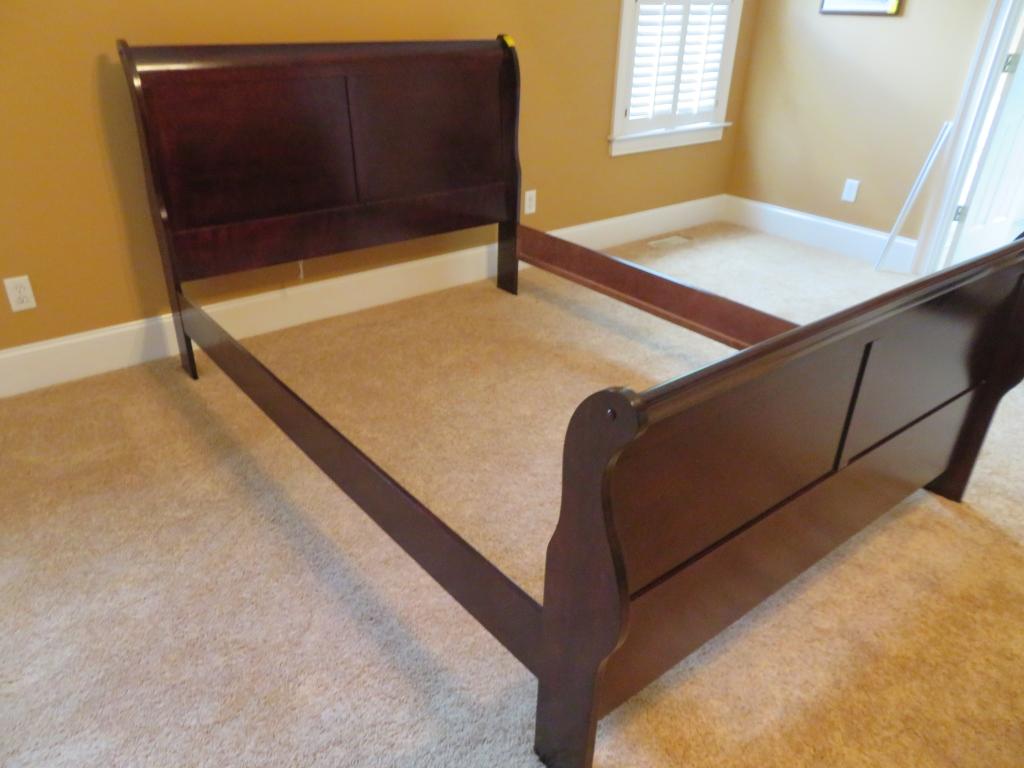 Queen Headboard, Footboard & Rails