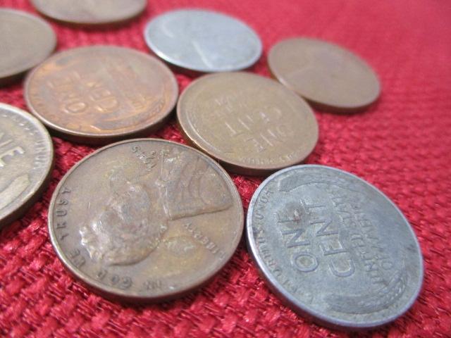 Mixed Wheat Pennies w/ 2 Steelies