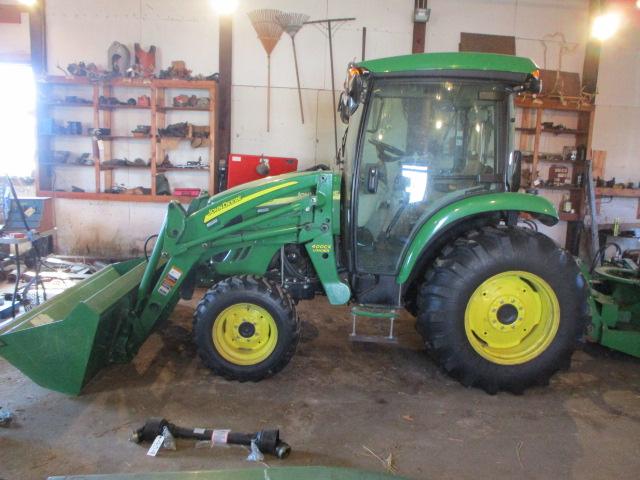 John Deere 4720 W/ 400CX Loader