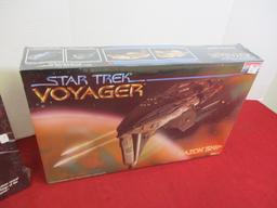 Ertl AMT/Monogram Star Trek Sealed Model Kit (Pair)