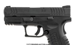 Springfield Armory XD-40M .40 S&W Semi Auto Pistol