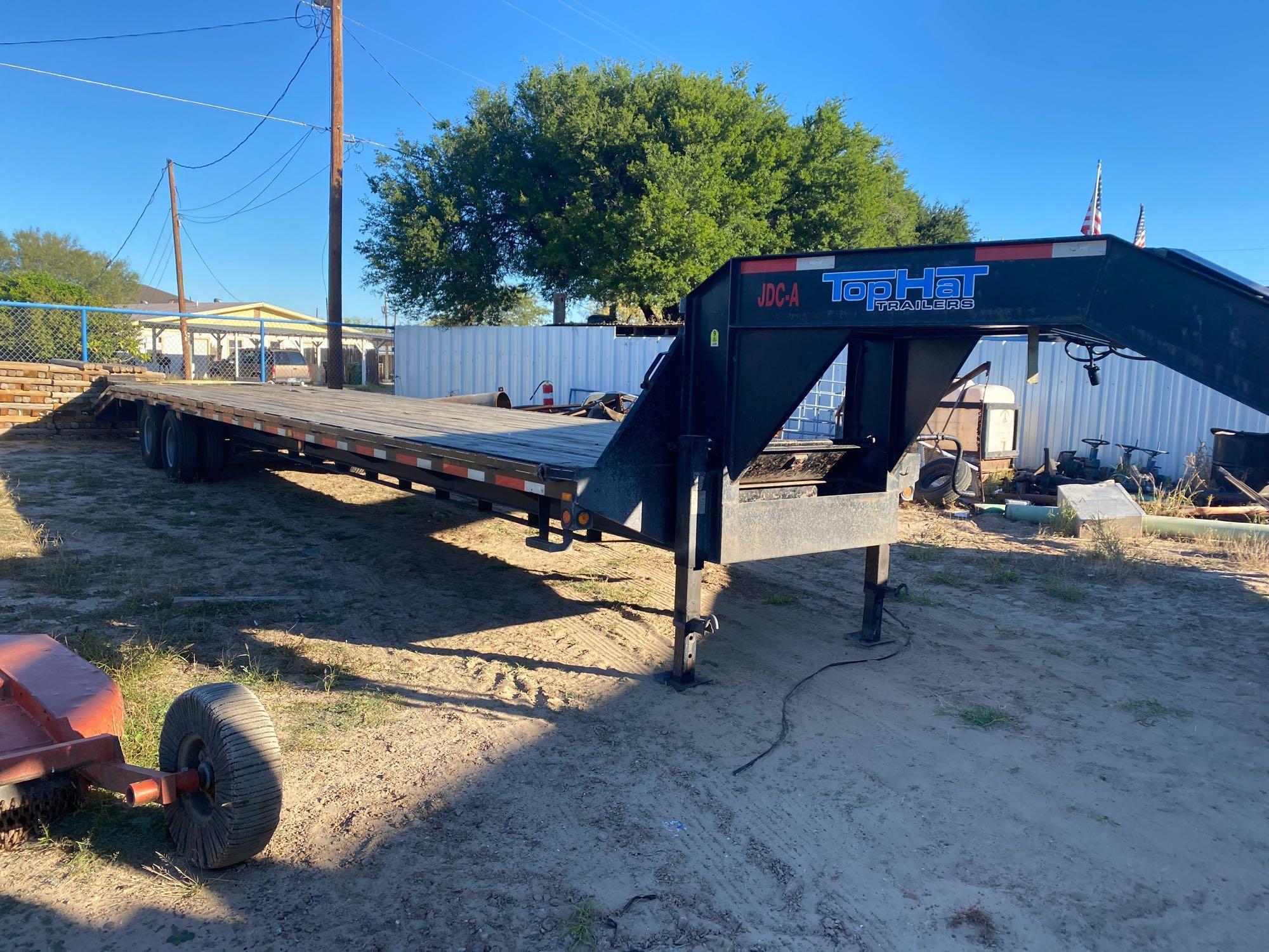 2013 Top Hat T/A Gooseneck Equipment Trailer