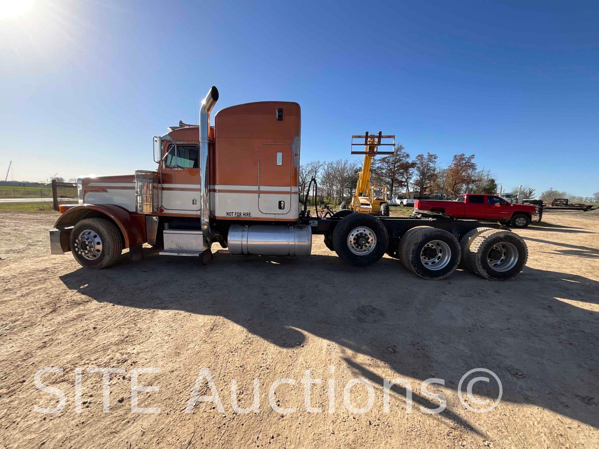 1998 Peterbilt 379 Tri/A Sleeper Truck Tractor