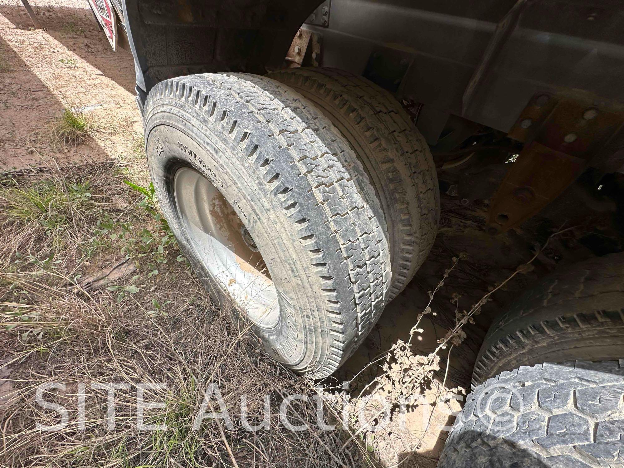 2000 Heil T/A Tank Trailer