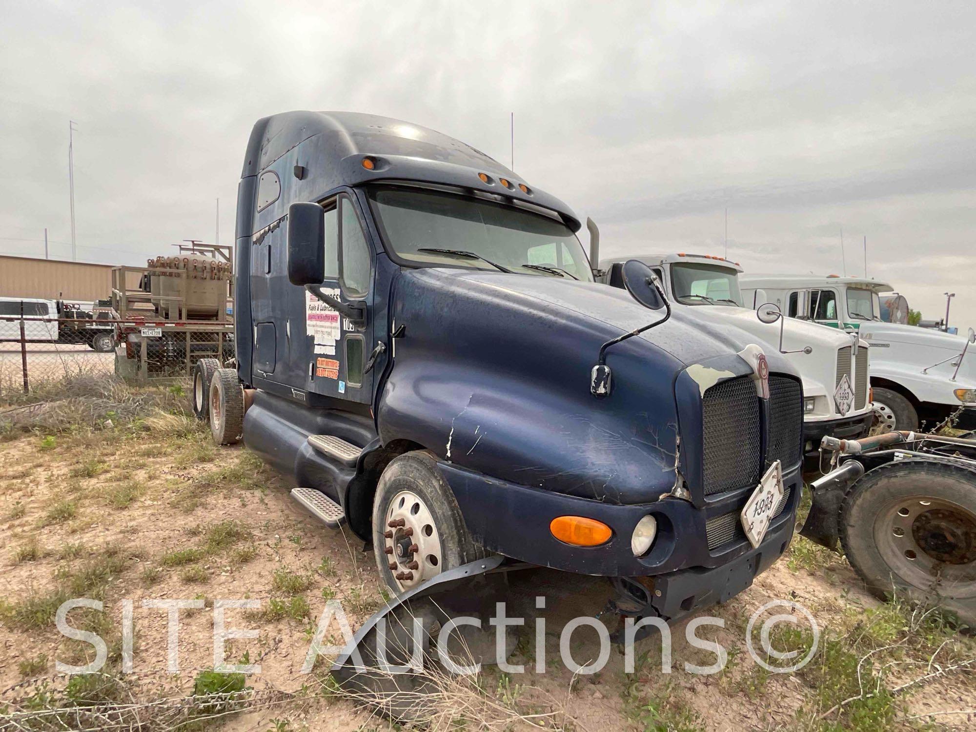 2006 Kenworth T2000 T/A Sleeper Truck Tractor