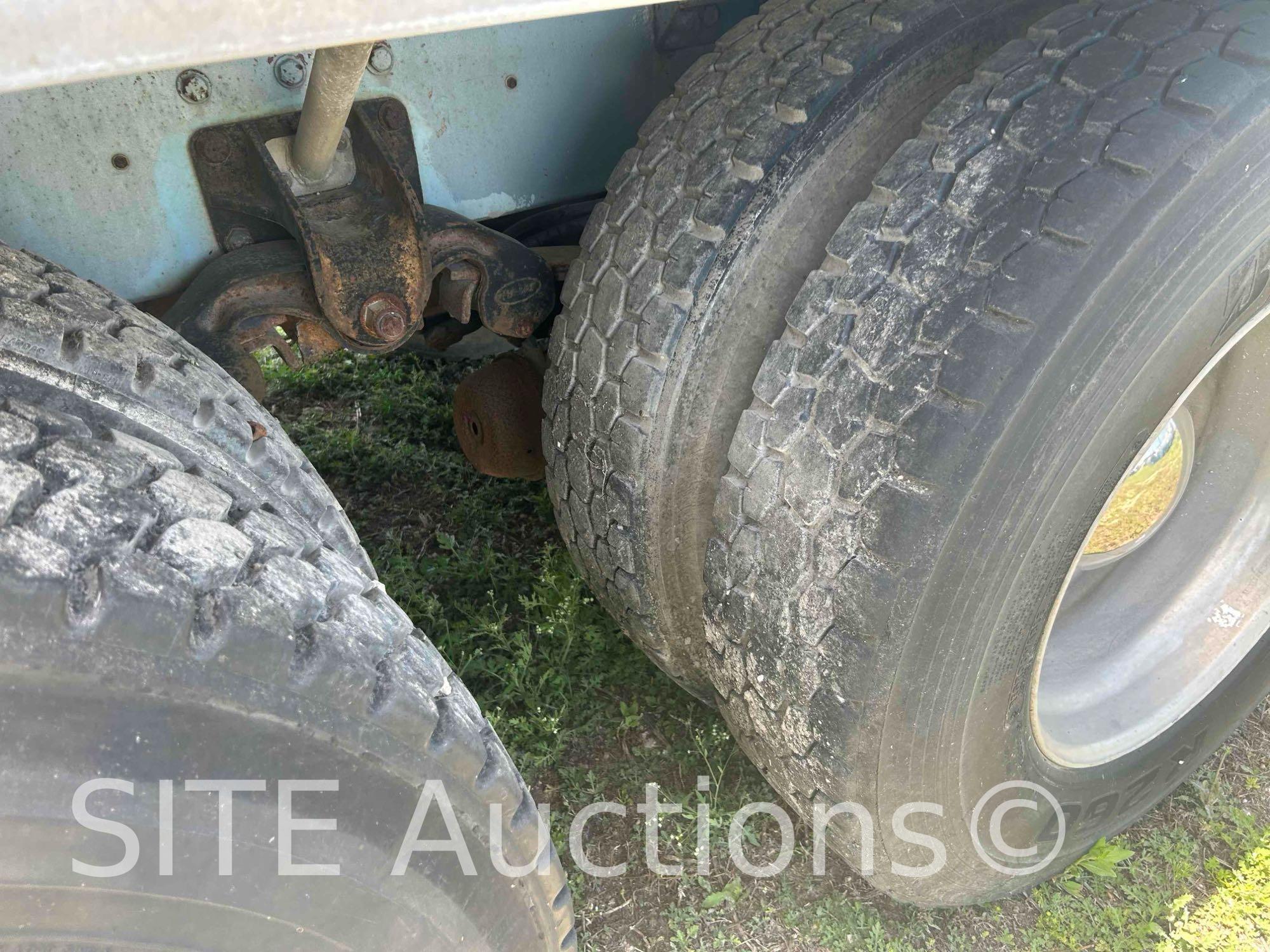 1993 Peterbilt 377 T/A Fuel Truck