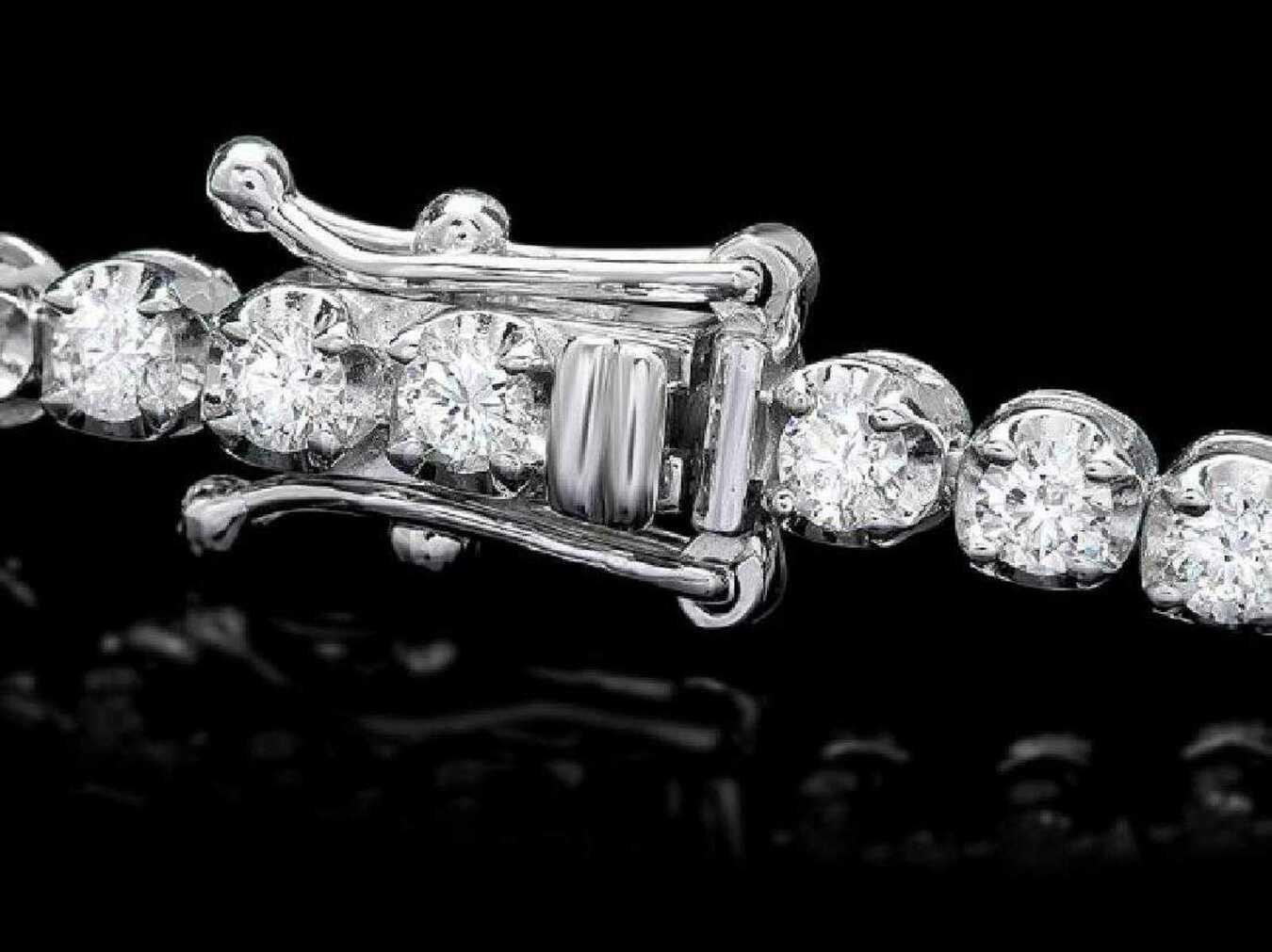 18K White Gold and 2.72ct Diamond Bracelet