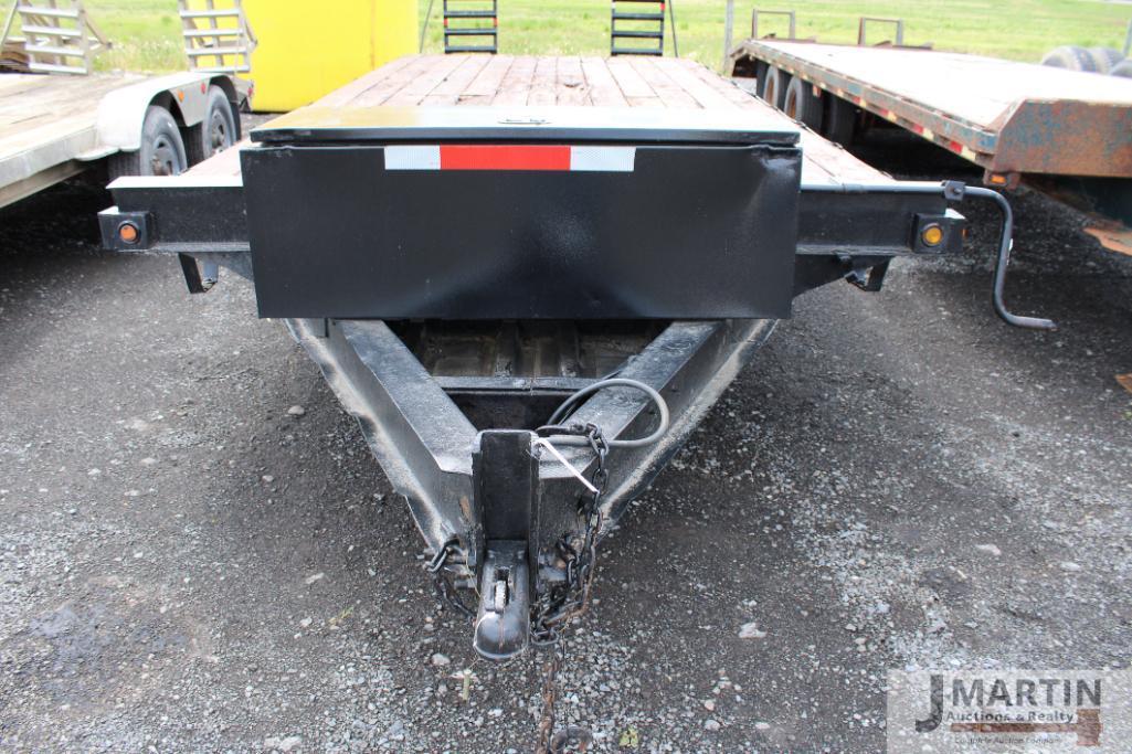 2013 Kaufman 18' deck over trailer