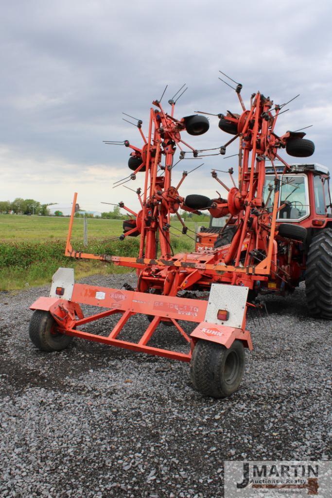 Kuhn AF 10 601 tedder