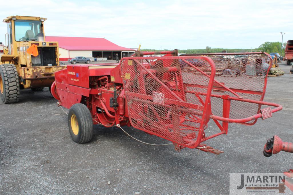 NH 316 small square baler