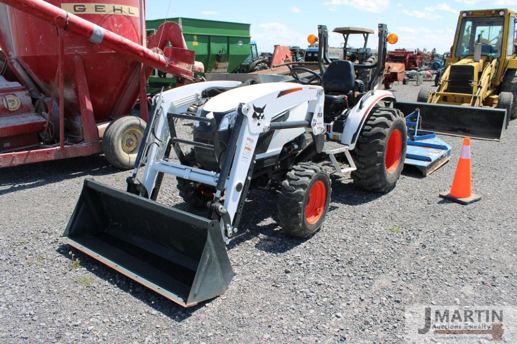 2020 Bobcat CT 2035 tractor w/ FL8 loader