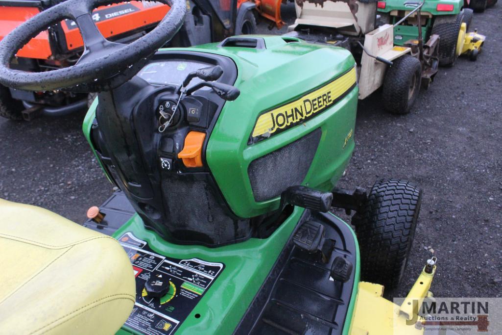 JD X710 riding mower