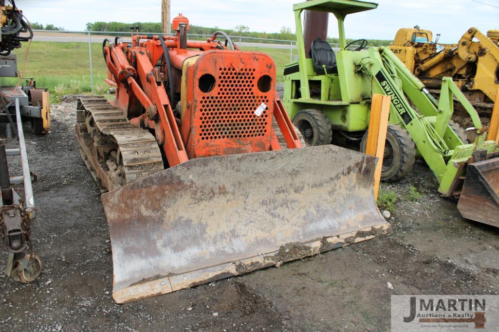 AC HD5 crawler loader