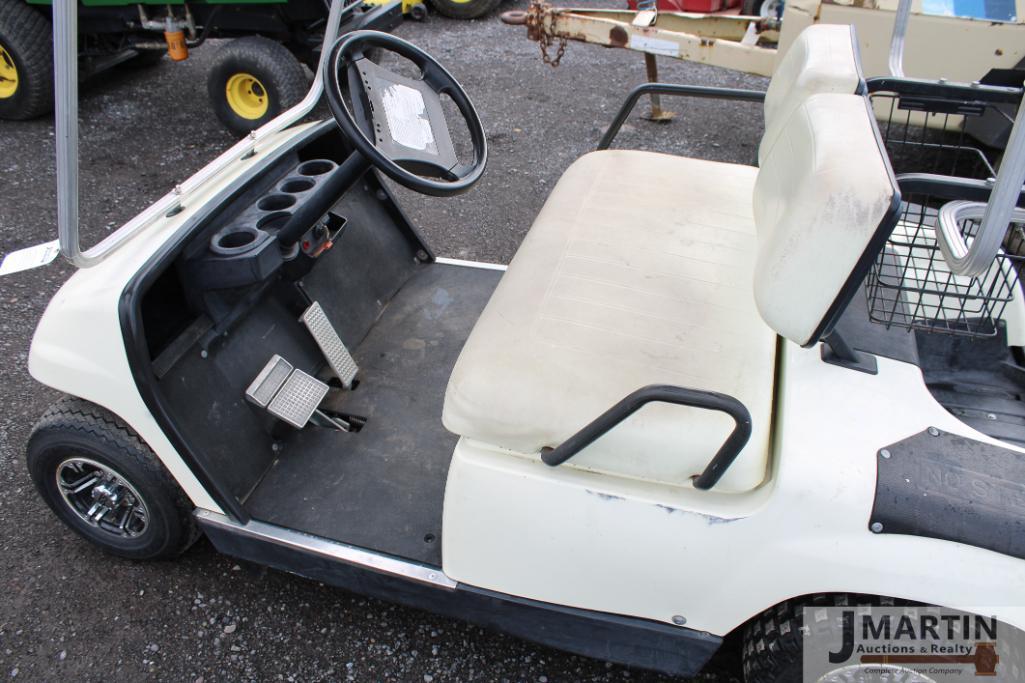 Yamaha gas golf cart