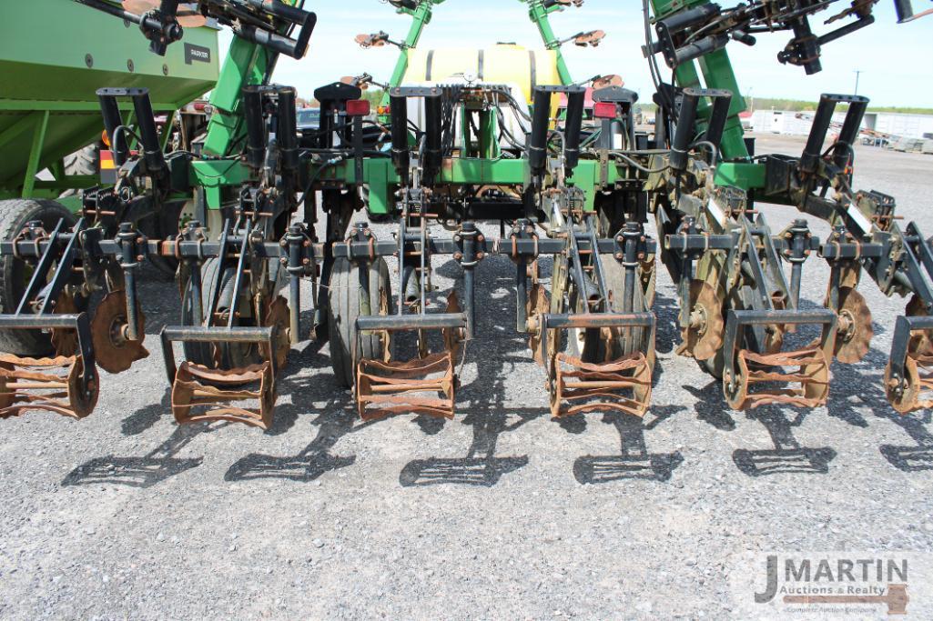 Unverferth 130 12 row applicator