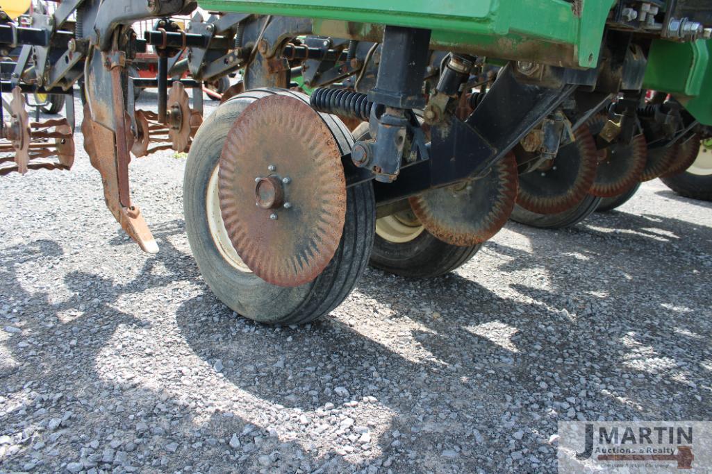 Unverferth 130 12 row applicator