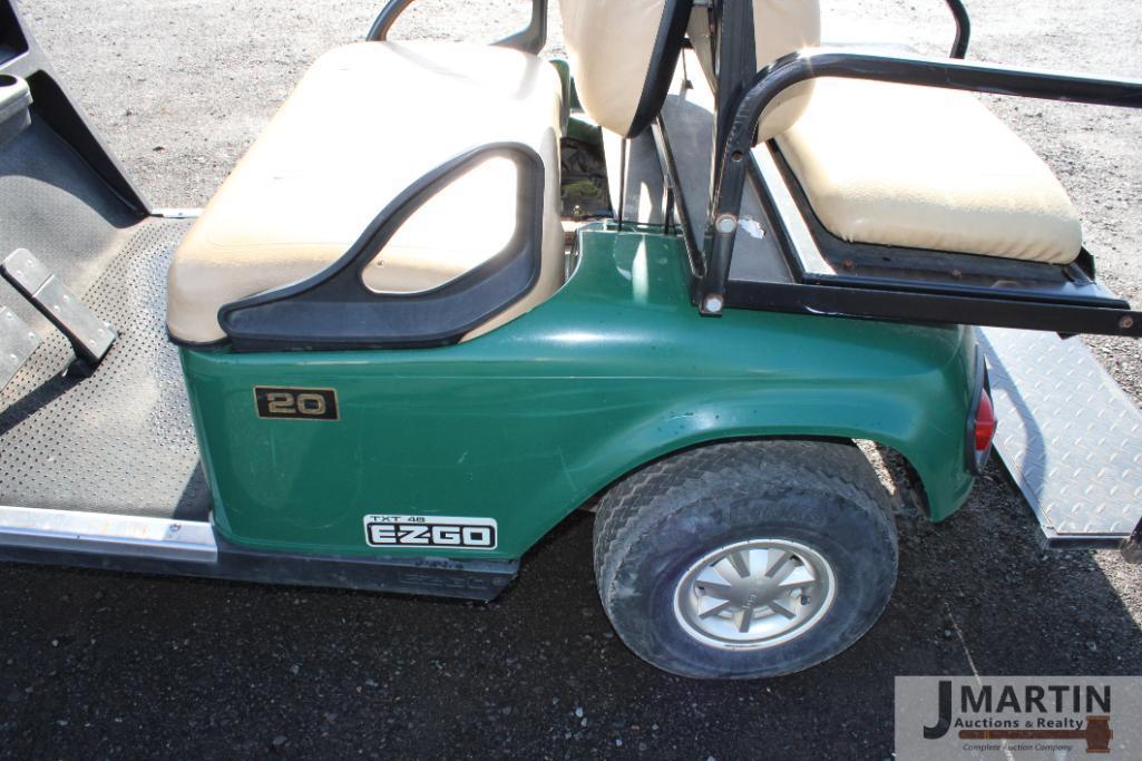 2010 EZ Go elect golf cart