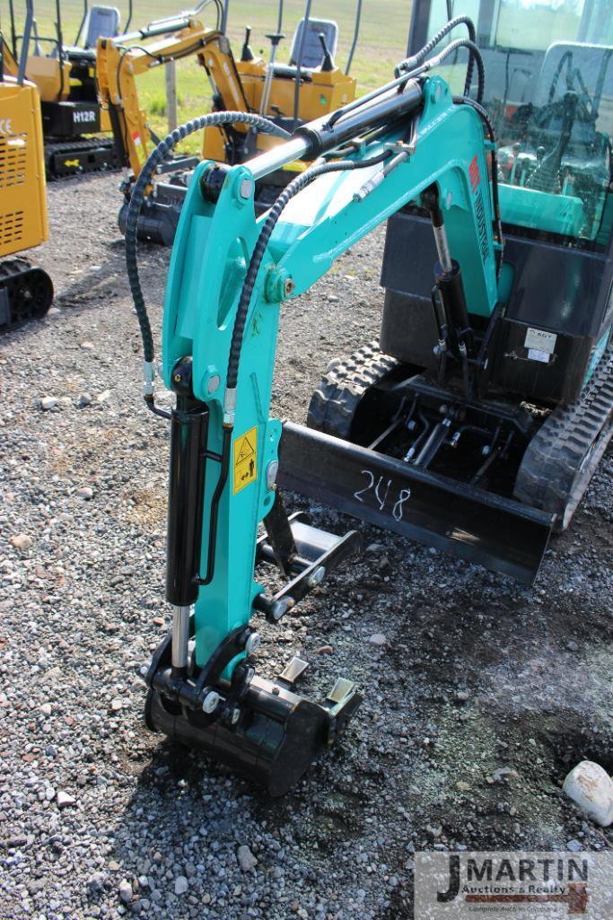 AGT Industrial QH13R mini excavator