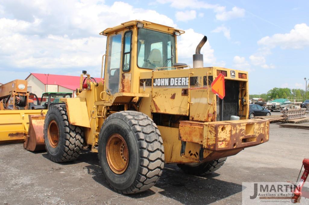 JD 544G wheel loader