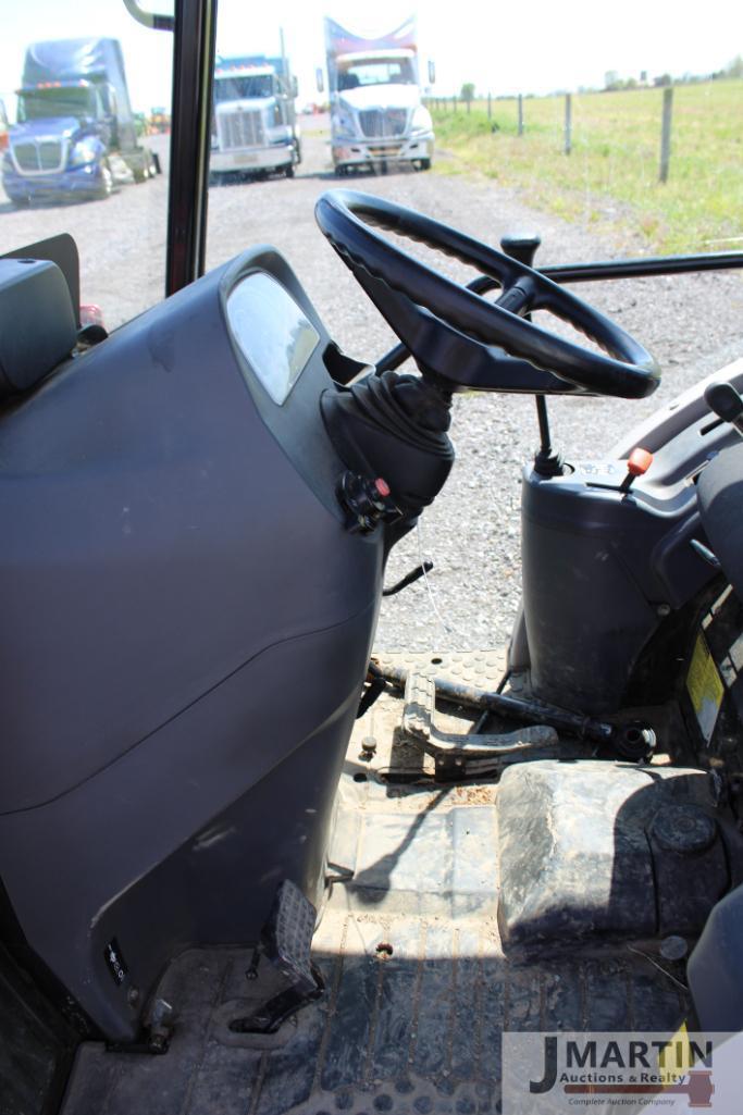 Mahindra 158 HST tractor/loader/backhoe