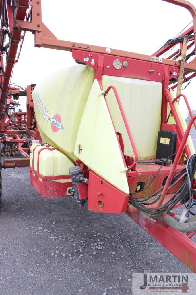 Hardi Navigator 3500 sprayer