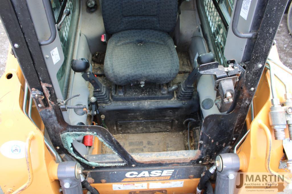 Case SV280 skid loader