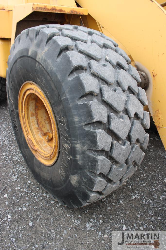 Cat 960F wheel loader