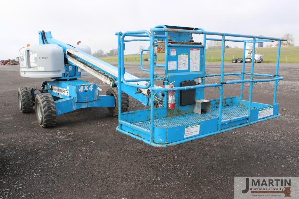 2013 Genie S-40 telescopic man lift